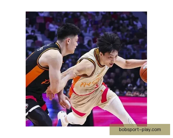 广州大胜广东徐昕两双击败旧主胡明轩低迷全场零分成焦点